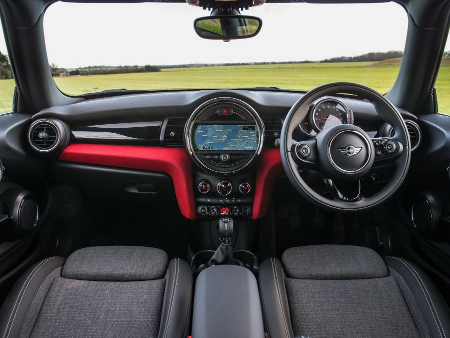  Mini Cooper D 2014 года  (UK) (фото 16 из 24)
